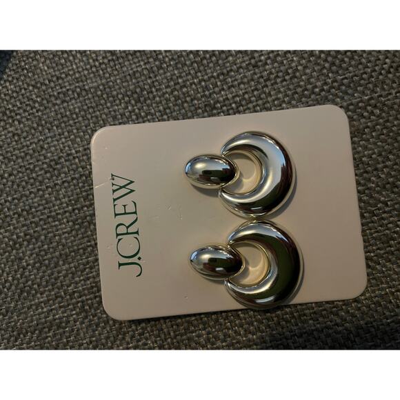 J.Crew Door Knocker Silver Fashion Earring Timeless Classic NWT - Picture 2 of 2